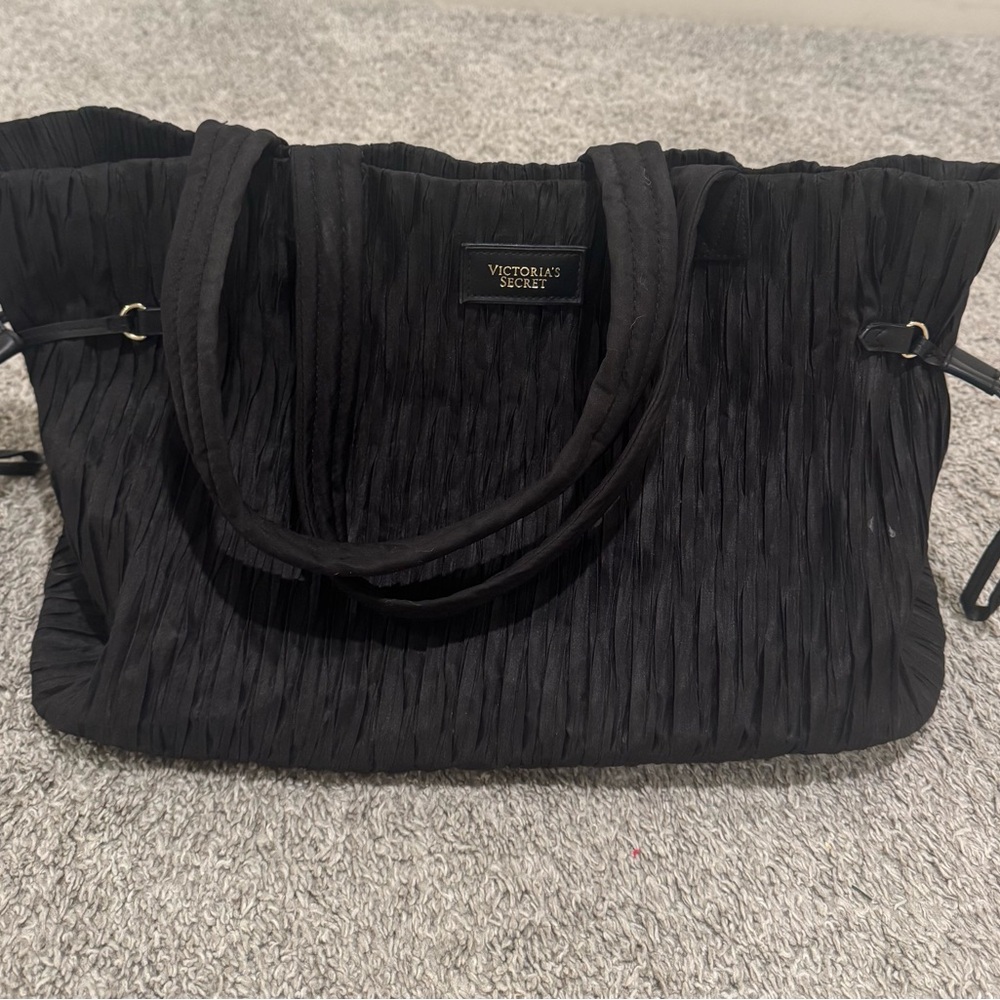 Black Quilted Tote Bag with Zipper Closure and Fabric Handles